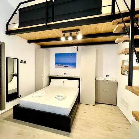 Grothouse Apartment