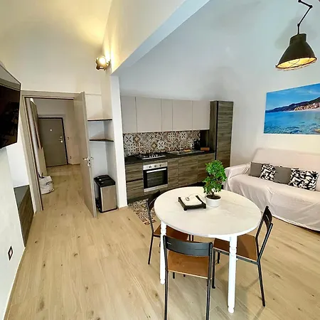 Grothouse * 菲纳莱利古雷