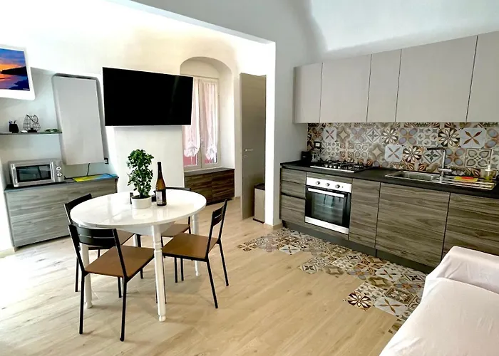 Grothouse Appartement Finale Ligure